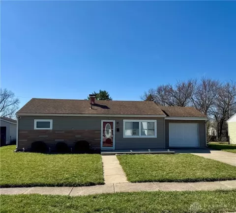 477 Cleary Dr, Fairborn, OH 45324