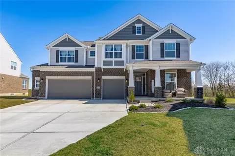 8236 Topaz Ct, West Chester, OH 45241