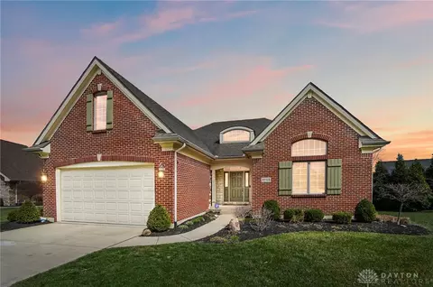 1713 Country Corner Ln, Washington Township, OH 45458