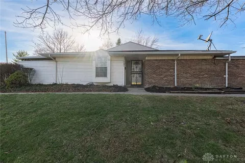 5601 Troy Villa Blvd, Dayton, OH 45424