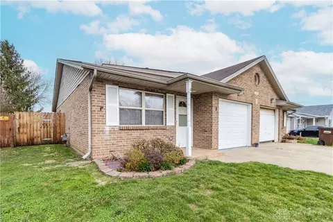 976 Pom Ct #B ON LEFT SIDE, Trenton, OH 45067