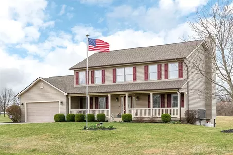 1744 Cranbrook Dr, New Carlisle, OH 45344