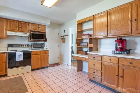 317 Blackstone Dr, Centerville, OH 45459 photo 9