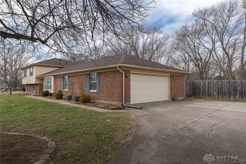 317 Blackstone Dr, Centerville, OH 45459 photo 35