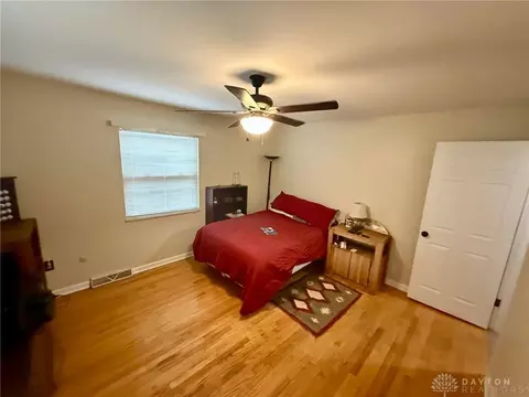 317 Blackstone Dr, Centerville, OH 45459 photo 16