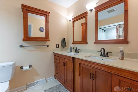 317 Blackstone Dr, Centerville, OH 45459 photo 18