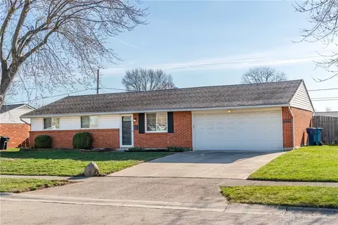 6940 Shellcross Dr, Dayton, OH 45424