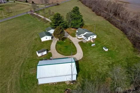 130 S Stringtown Rd, Xenia, OH 45385