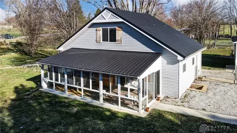 1182 Boyd Rd, Xenia, OH 45385