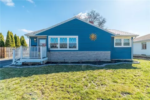 614 Wolf Ave, Englewood, OH 45322