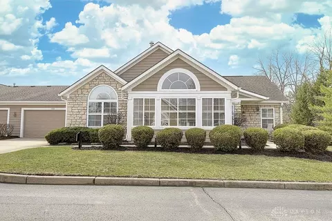 4089 Whitegate Dr, Beavercreek, OH 45430