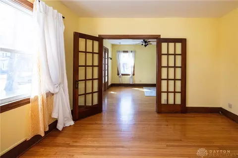 Living - 1837 Longview Dr, Springfield, OH 45504 photo 4 of 4