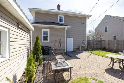 Exterior - 1837 Longview Dr, Springfield, OH 45504 photo 7 of 8