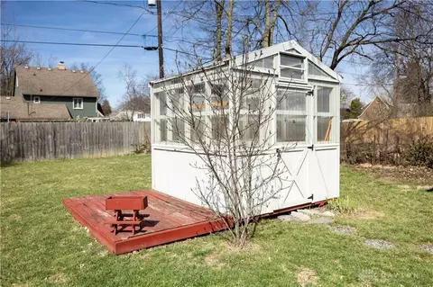 Exterior - 1837 Longview Dr, Springfield, OH 45504 photo 5 of 8