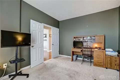 533 E Brooke Dr, Monroe, OH 45050 photo 9