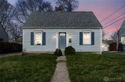 2215 Farmside Dr, Dayton, OH 45420