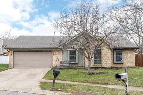 8485 Doe Run Pl, Dayton, OH 45424
