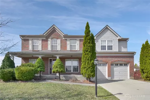 2999 Iowa Ct, Beavercreek, OH 45431