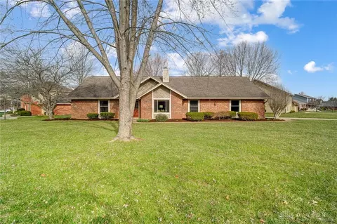 9661 Feather Wood Ln, Dayton, OH 45458