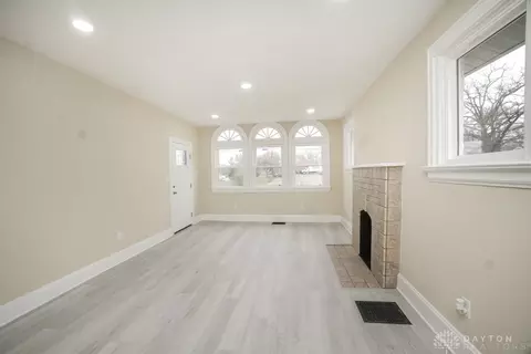 1384 W Galbraith Rd, Cincinnati, OH 45231 photo 5