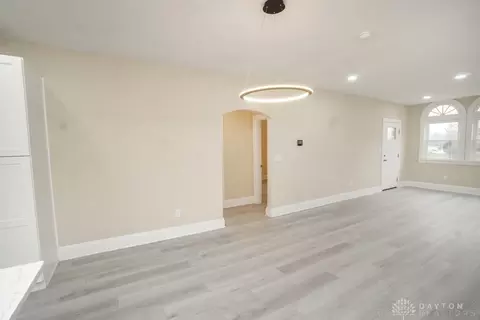 1384 W Galbraith Rd, Cincinnati, OH 45231 photo 8