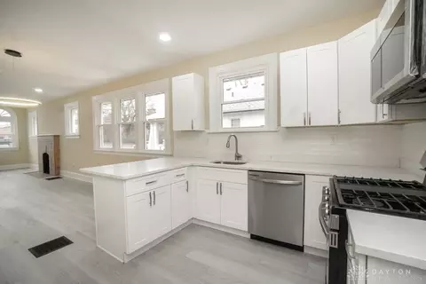 1384 W Galbraith Rd, Cincinnati, OH 45231 photo 15