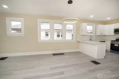 1384 W Galbraith Rd, Cincinnati, OH 45231 photo 9