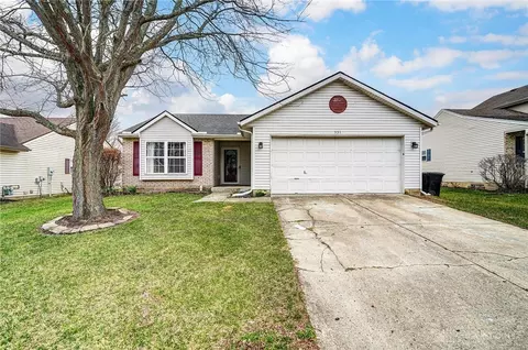551 Sherman Dr, Franklin, OH 45005