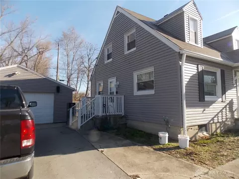 12 Walnut Rd, Medway, OH 45341 photo 5