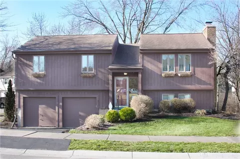 8195 Rollingwood Way, West Chester, OH 45069