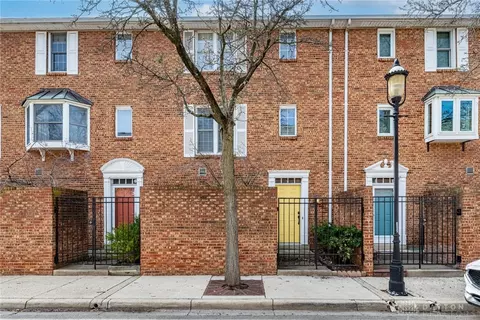 105 Cooper Pl, Dayton, OH 45402
