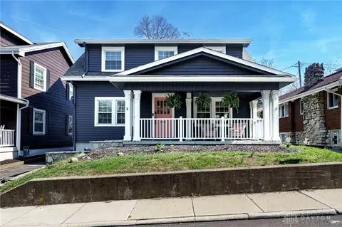 226 Far Hills Ave, Oakwood, OH 45409