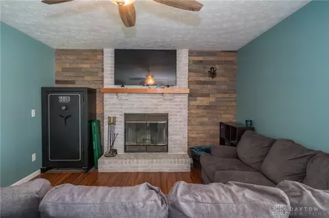 2375 Greenknoll Dr, Springfield, OH 45502 photo 15