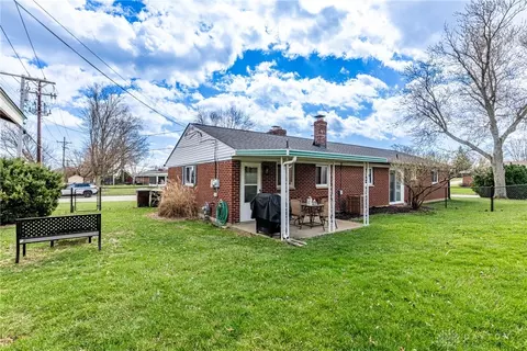 Exterior - 983 Gardner Rd, Kettering, OH 45429 photo 5 of 7