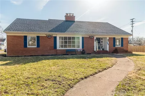 999 Forest Ave, Piqua, OH 45356