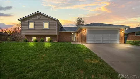 7531 President Ct, Dayton, OH 45414