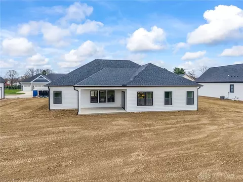 2206 Northbridge Trl, Troy, OH 45373 photo 4