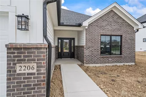 2206 Northbridge Trl, Troy, OH 45373 photo 6