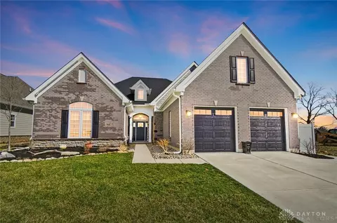 703 Doral Ct, Dayton, OH 45458