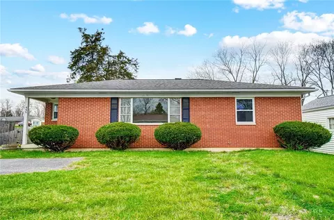 446 E 4th St, Franklin, OH 45005