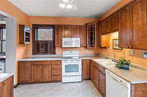 2301 E High St, Springfield, OH 45505 photo 26