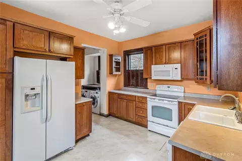 2301 E High St, Springfield, OH 45505 photo 25