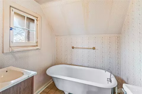 2301 E High St, Springfield, OH 45505 photo 52