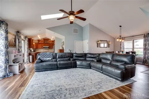 90 Crown Point Mdws, Centerville, OH 45458 photo 16