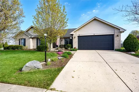 90 Crown Point Mdws, Centerville, OH 45458 photo 2
