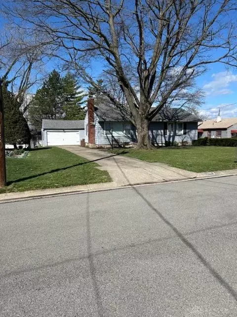 20 Forest Glen Dr, Middletown, OH 45042