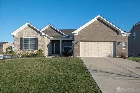 1594 Stonebury Ct, Xenia, OH 45385