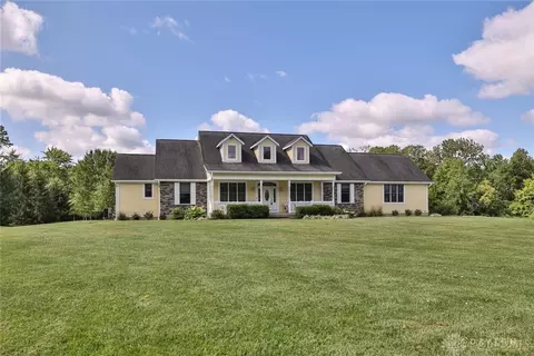 6457 Flint Trl, Oregonia, OH 45054