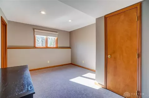 Bedroom - 845 Wind Bluff Pt, Springboro, OH 45066 photo 10 of 12