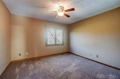Bedroom - 845 Wind Bluff Pt, Springboro, OH 45066 photo 8 of 12
